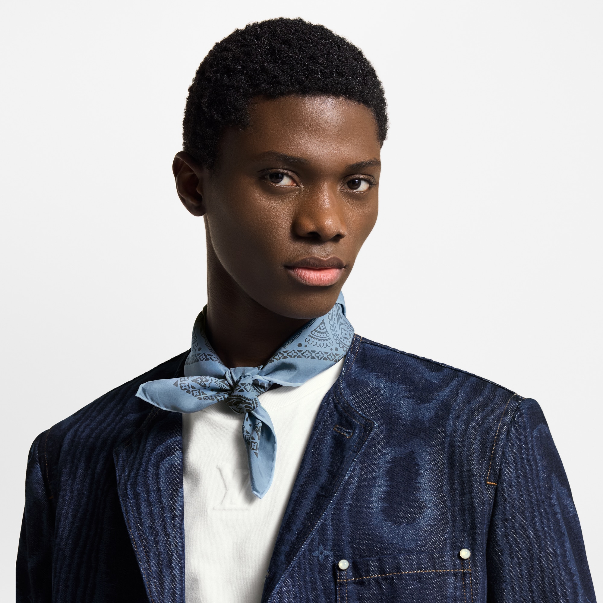 AMBUSH VYY BANDANA レザー バンダナ AMBUSH VYY BANDANA レザー バンダナ